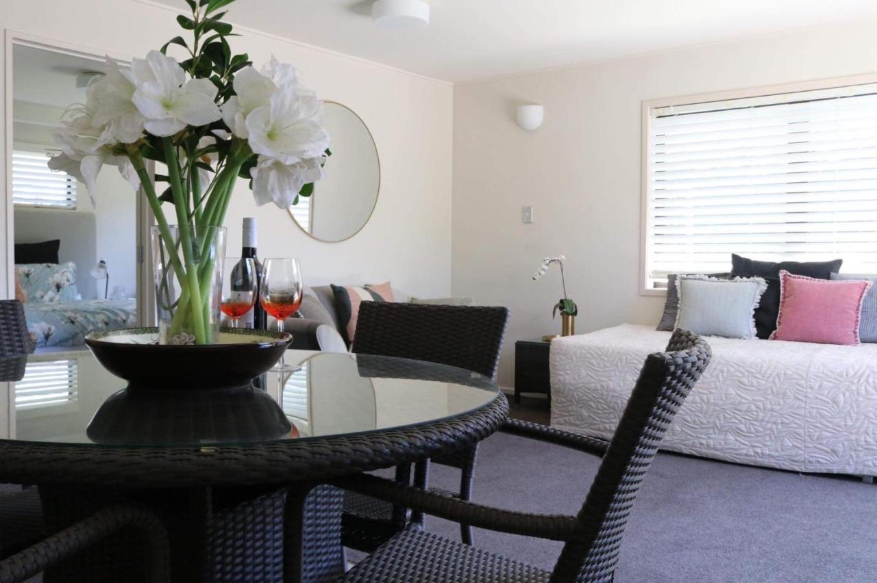 Retreat On Rita ~ Downtown Mount Maunganui With Beach Access 외부 사진